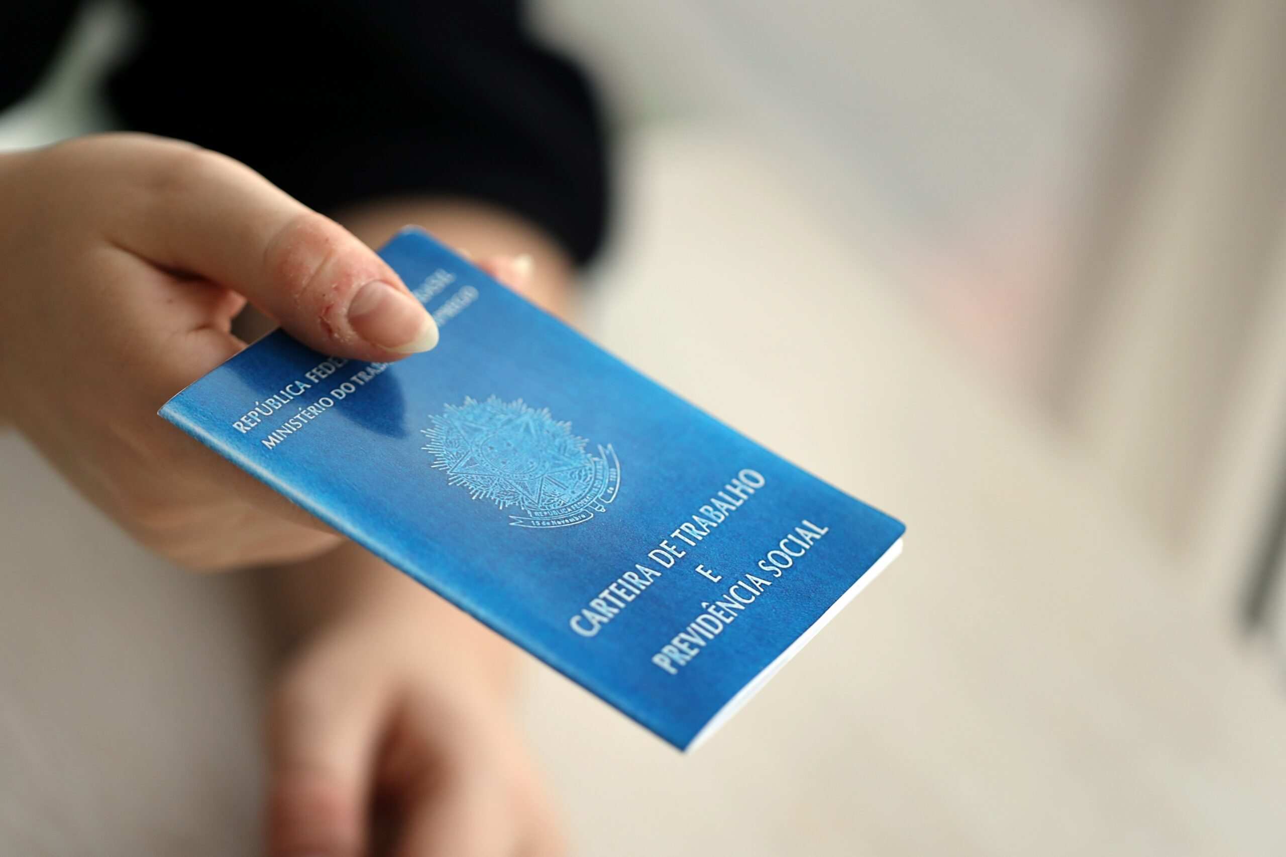 Mutirão em Salvador oferece 400 vagas de emprego com benefícios imediatos