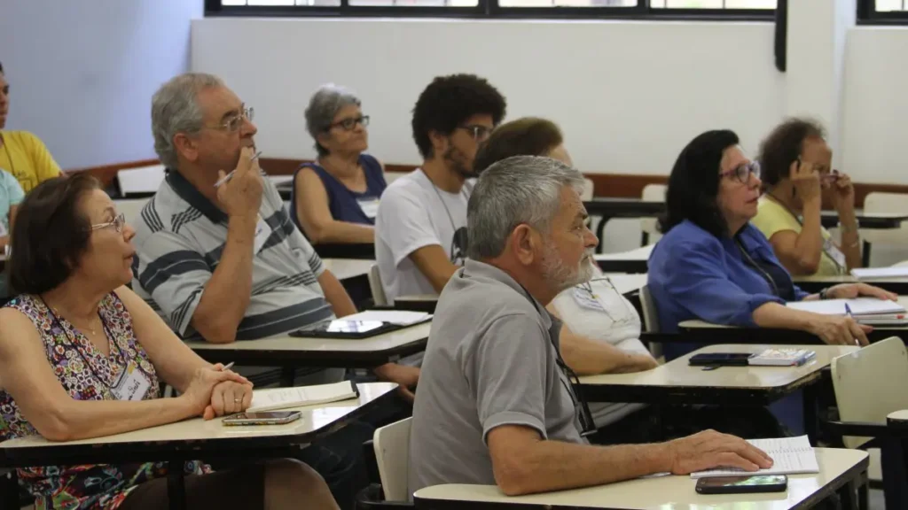 Curso gratuito de segurança digital para idosos em Fortaleza: Senac e Governo do Ceará ensinam a evitar golpes (turma 25/5)