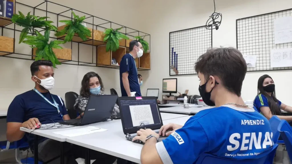 Cursos técnicos do SENAI gratuitos via PSI em 2026: requisitos, áreas e como se inscrever no Programa SENAI de Inclusão