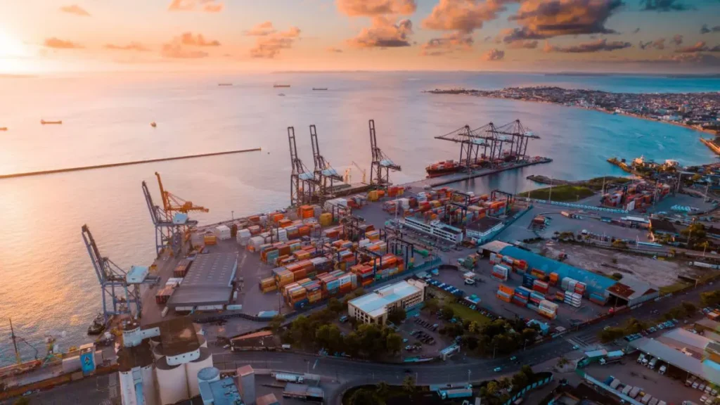 MDIC + Senac Comércio Exterior Salvador 2026: 40 vagas gratuitas no Programa Raízes Comex