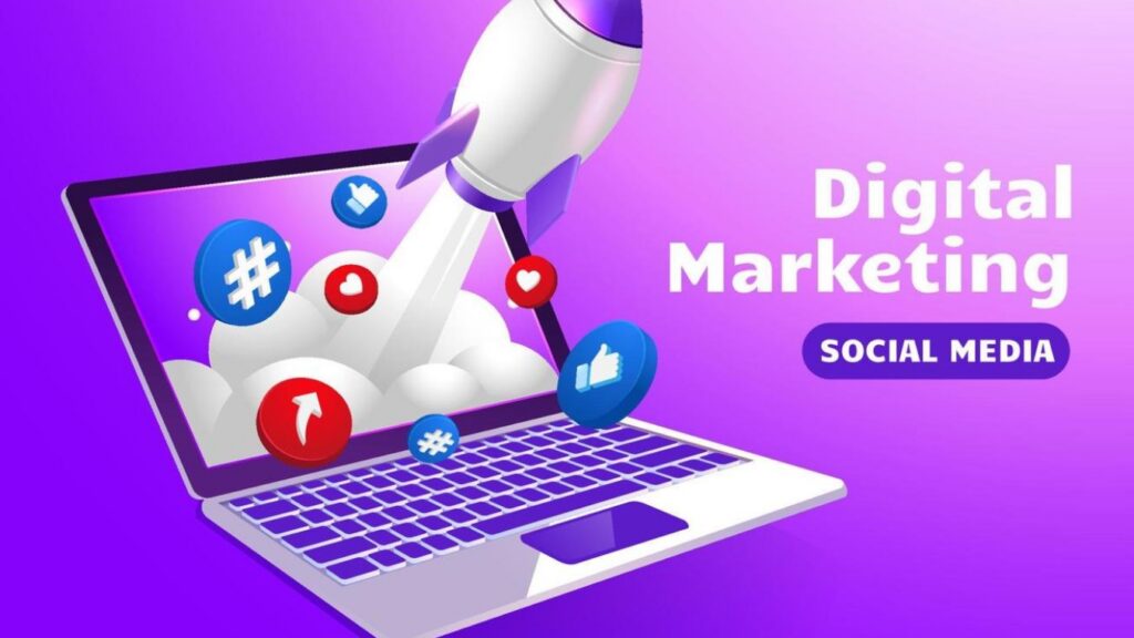 Marketing digital em redes sociais com notebook — curso do Senac